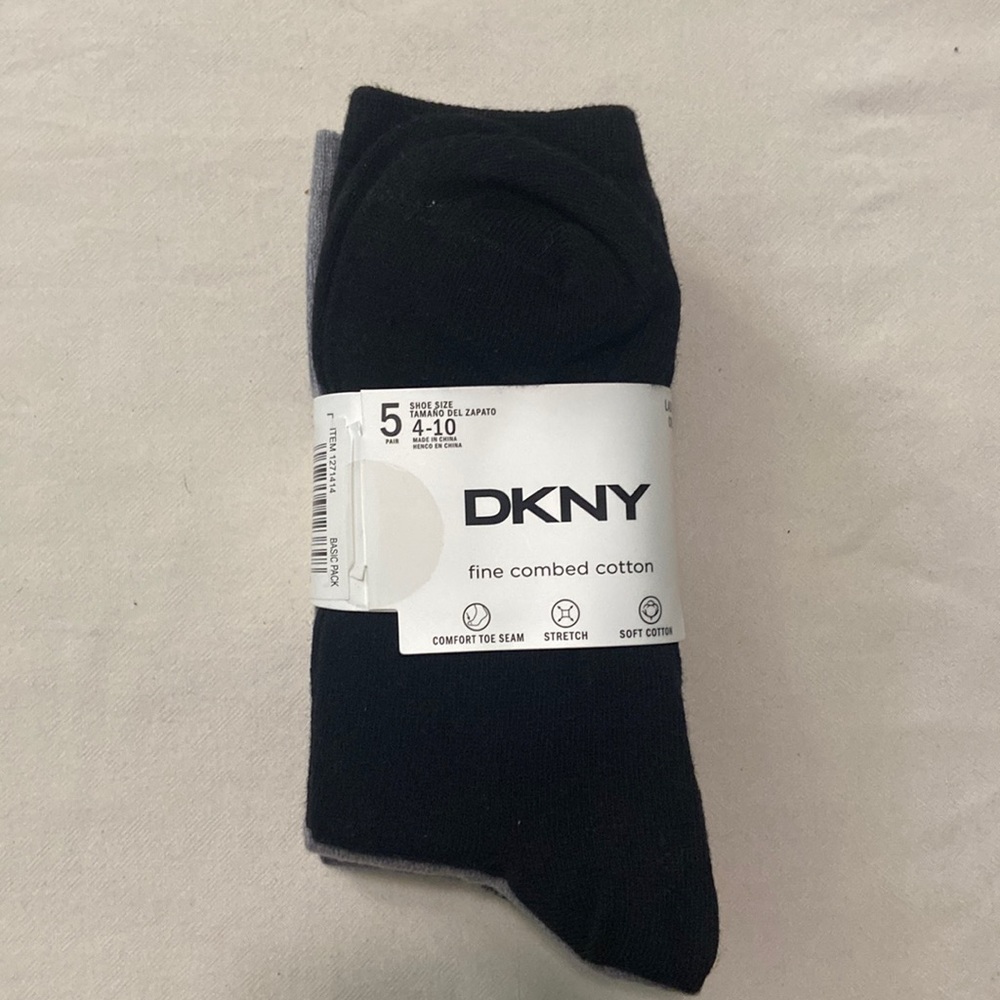 DKNY 5 Pair Fine Combed Cotton Ladies Crew Socks
